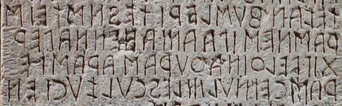 Old Italic script sample